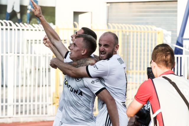 “快乐操场”3.0奥运冠军进校园活动在川收官